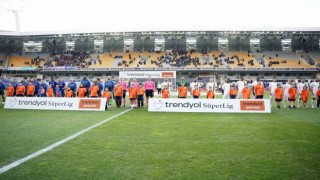 Trendyol Süper Lig: RAMS Başakşehir: 0 - İstanbulspor: 0 (Maç devam ediyor)