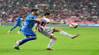 Trendyol Süper Lig: Samsunspor: 1 - Çaykur Rizespor: 0 (İlk yarı)