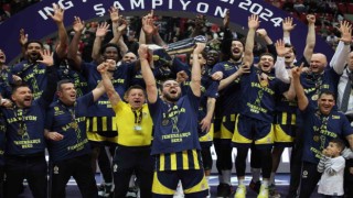Türkiye Kupası şampiyonu Fenerbahçe, kupasını aldı