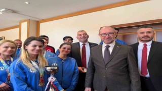 Umresini yarıda kesti Türkiye şampiyonu oldu