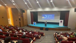 Ünlü yazar Prof. Dr. Yasin Pişgine yoğun ilgi