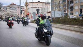 Vali Aygöl; kaskı taktı motosiklet başına geçerek Bilecikten Söğütte gitti