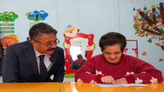Vali Çelik: “Özel eğitimde güçlü yenilikler yapıldı”