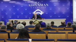 Vali Varol, kentteki 1 yıllık çalışmaları gazetecilere anlattı