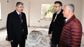 Vali Yılmaz Aşık Feymani Kültür Evi İnşaatını İnceledi