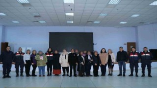 Vatandaşlara kanserde erken teşhisin önemini anlattılar