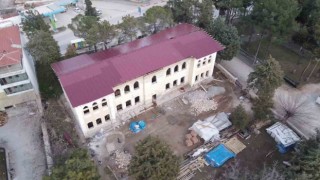 Yanan asırlık okul kültür evi olarak restore ediliyor