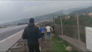 Yarış için toplanan motosikletli grup, polisi görünce kaçmaya başladı: O anlar kamerada