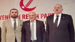 Yeniden Refah Partisinin Adana Yüreğir Belediye Başkan adayı Abdullah Torun oldu