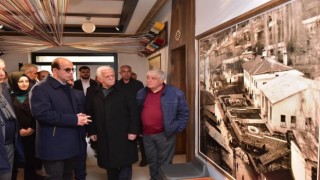 Yeşilyurt adayı Prof. Dr. İlhan Geçit, esnafla bir araya geldi