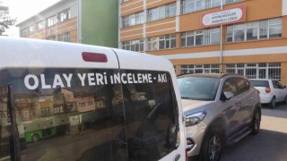 Yorgun mermi okula isabet etti