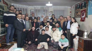 Yörük ve Türkmenler Derneğini ziyaret etti