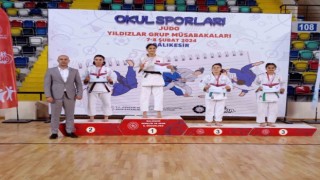 Yunusemreli yıldız judoculardan üç madalya