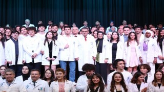 14 Mart Tıp Bayramında 254  öğrenci beyaz önlük giydi