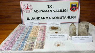 15 Yıl 7 ay kesinleşmiş hapis cezası bulunan şahıs uyuşturucuyla yakalandı