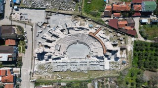 1800 yıllık İznik Roma Tiyatrosu turizme kazandırıldı
