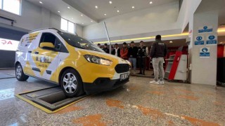 30 bin lira getirisi ve eleman sıkıntısı olan oto eksperliğini öğrenciler yerinde inceledi