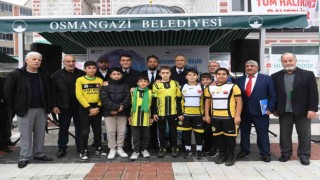 6 bin 500 metrekare alan mahallenin buluşma noktası haline geldi