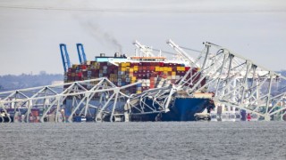 ABDde köprüye çarpan gemi 2016da Belçikada da kazaya karışmış