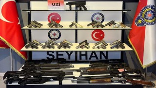 Adana'da bir haftada 43 silah  40 bin 751 uyuşturucu hap ele geçirildi