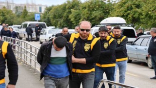 Adanada silah kaçakçılarına operasyon