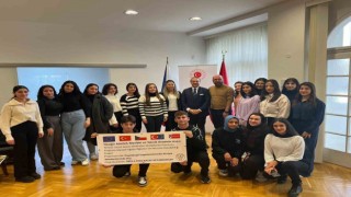 Adanalı öğrenciler Pragda staj programına katıldı