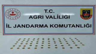 Ağrıda jandarma ekipleri 71 adet altın sikke ele geçirdi