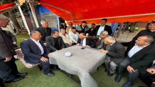 AK Parti Genel Başkan Yardımcısı Zeybekci, Gölhisarda esnafla bir araya geldi