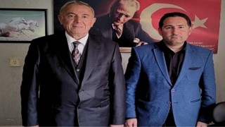AK Parti Kırşehir Belediye Başkan Adayı Aslan, Kırşehir Osmanlı Ocakları İl Başkanlığını ziyaret etti