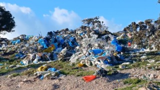 AK Partili Gökçeada Belediye Başkan adayı Ölçekten, çöp depolama alanı tepkisi