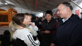 AK Partinin Başkan Adayı Saygılı vatandaşlarla bir araya geldi