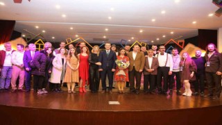 Akçaabatta Erol Günaydın Tiyatro Günleri başladı