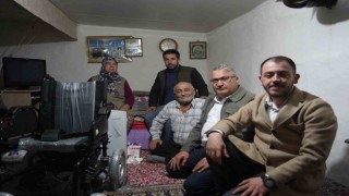 Akülü sandalyesini Başkan Çerçi teslim etti