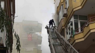 Alanyada apartman dairesinde yangın paniği