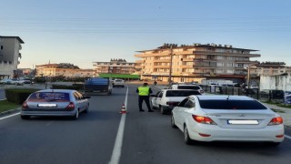 Alanyada jandarmadan 23 araca trafikten men cezası