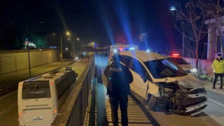 Alkollü sürücü aracıyla duvara çarptı