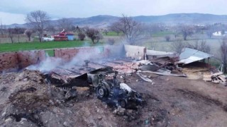 Amasyada çiftlikte çıkan yangında 150den fazla hayvan telef oldu