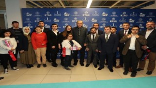 Artı Bir Üniversite Modeline En Nitelikli Uygulama ödülü