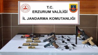 Aziziyede kaçak silah operasyonu