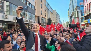 Bakan Abdulkadir Uraloğlu: Tren Kırıkkaleden çıktı, Trabzona da gelecek