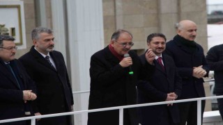 Bakan Özhaseki: “Her güzelin bir kusuru olduğu gibi bu coğrafyanın da iki tane kusuru var; İkisi de yerin altında”