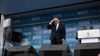 Bakan Özhasekiden muhalefete tepki