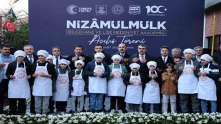 Bakan Tekin, Nizamülmülk Lise Medeniyet Akademisinin açılışını yaptı