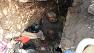 Balıkesirin mağarada yaşayan İskender Agası vefat etti