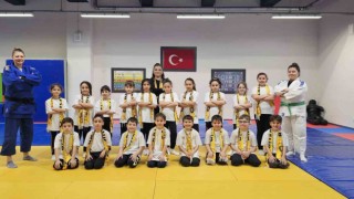 Bandırmada Sağlıklı Yaşama Pas Ver projesi ile genç nesiller sporla buluşuyor