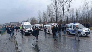 Bartında işçi servisleri kaza yaptı: 1 ölü, 15 yaralı