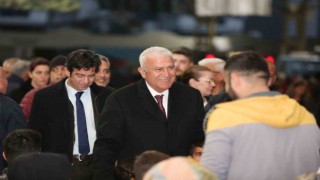 Başkan Atay, iftar sofralarında vatandaşlarla buluşmaya devam ediyor