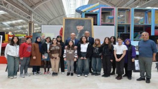 Başkan Bakkalcıoğlu resim ve fotoğraf sergisini gezdi