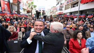 Başkan Böcek, Kumluca SKMi açtı