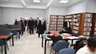 Başkan Büyükkılıç; Kütüphaneler Haftasında Gençlere bir kütüphane daha hediye etti
